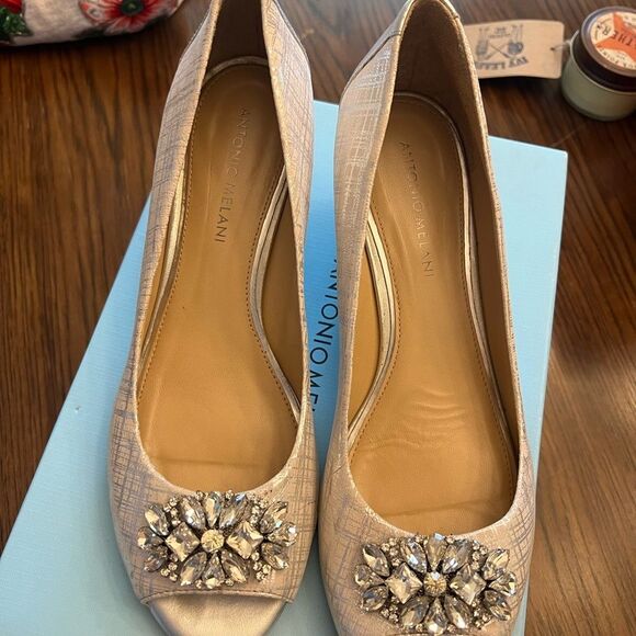 ANTONIO MELANI Estah Silver wedge Heels with Crystal Accents. Size 9 M. - Picture 5 of 12